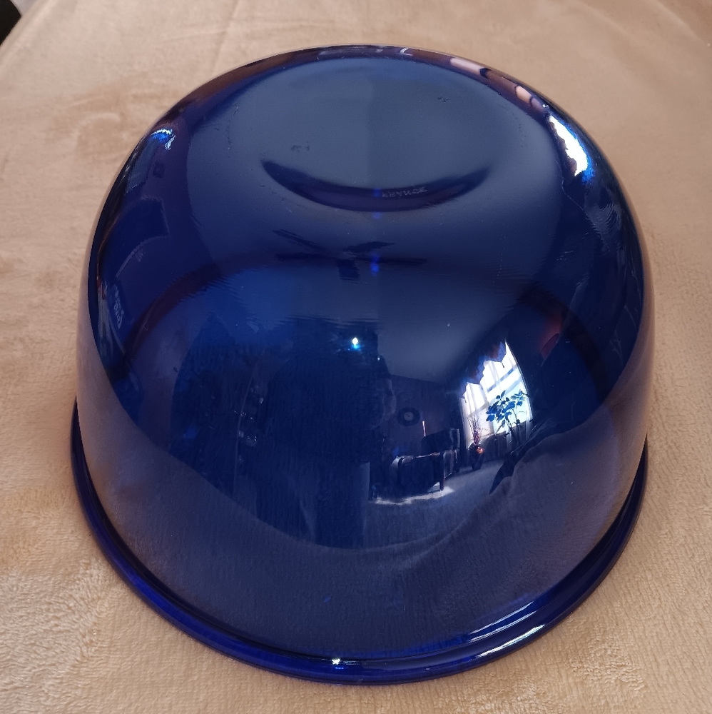 Large cobalt blue serving bowl - Picture 3 of 3
